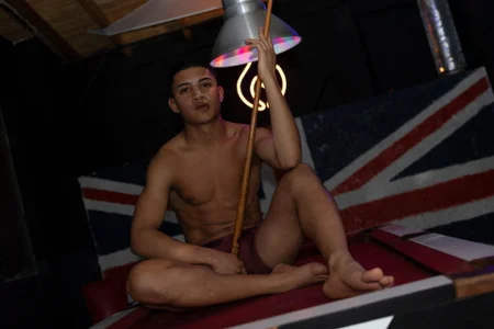 ALAN_SANTHOS PLAYING BILLIARDS Εικόνα 2