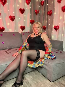 mira_robinsonnn Valentine's Day :3 Pic