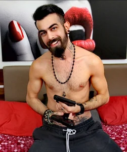 Zdjęcia KalebConnor Public: 