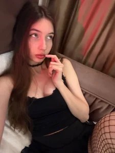 Xannam 🖤 Playful Noir  5. fénykép