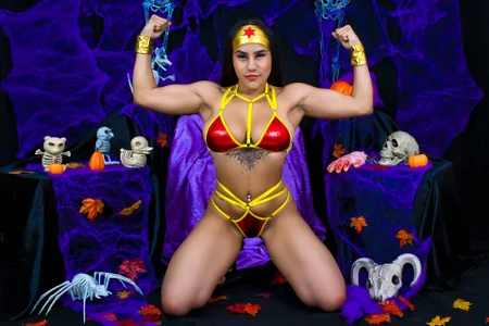 MartinaWestt WONDER WOMAN 🦸‍♀️🥵 Pic