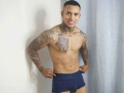 tyler_bell_🔥🔥 Bild 2