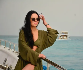 Jolie_Orchid Mistress on Vacation Pic 2