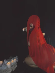 Meganlux1 Mystery? Pic 4