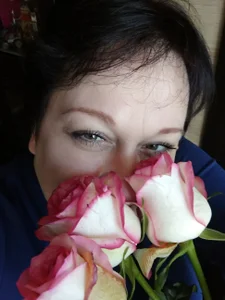 Nika_Malay Public Pic 2