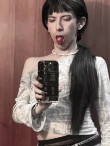 Asami_y Public Foto 3