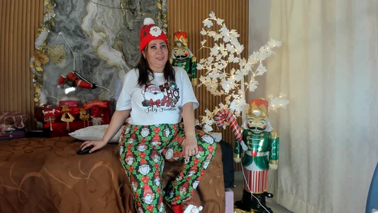 Danna_topless: Feliz navidad ( 4 фото)