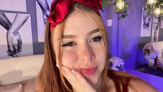 ArianaBaker Public 사진 8