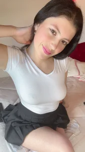 GiuliaBianchi Schoolgirl 🍑🍒 圖片 7