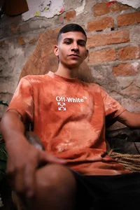 Aaron_Scoot Casual টি ছবি