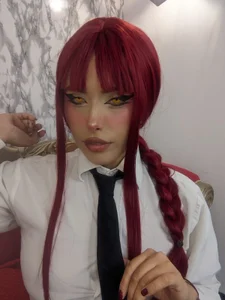 willow_poisson Makima Cosplay uwu Foto 3