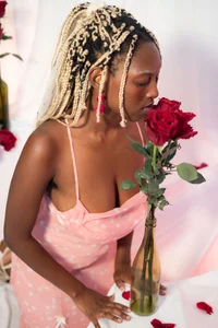 EvelynDivineBe my valentine, and I'll be forever yours.图片 5