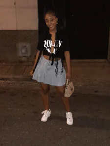 Adelehottman Public Poză 3