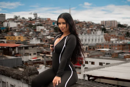 TinyRosee Young and Sensual Pic 5