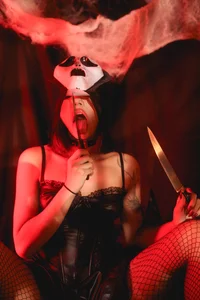 Sky_Rosee Scream Queen Pic