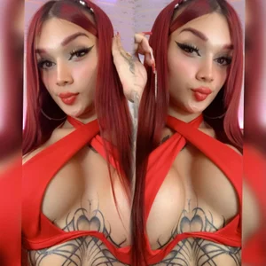 Salo_hot04 Public Pic