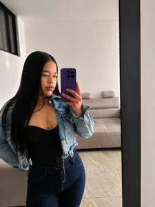Ella_WestSg Public Pic 7