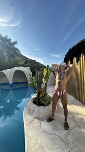 calvin_keller Public Foto