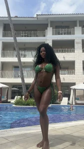 Alianaxlover_のAdventureの 2枚の写真