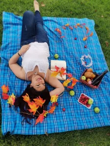 Piénsalo… tú y yo solos, rodeados de naturaleza… 😈🔥 de Natalia-Roush Foto 4