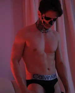 tommyjoyer Halloween Pic 2