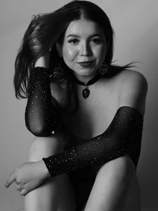 Mia_Juicyberry Shadows & Curves 🖤✨ Pic