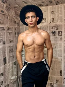 caius_bigcock1 Do you like my body? зображення