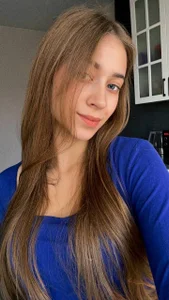 Julie_Castle Public Pic 3