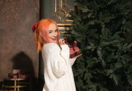 CarlyMilton Merry X-mas and Happy New Year❤ Pic 2