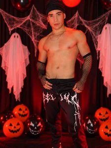 DarellTheseo HALLOWEEN Pic