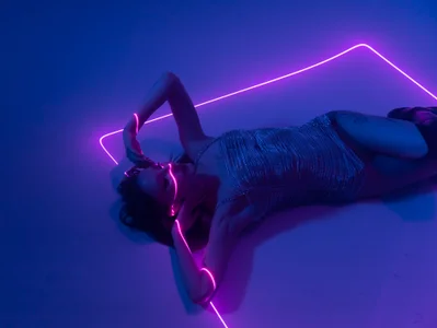 annief0x kullanıcısının Neon albümü -  6 fotoğraf