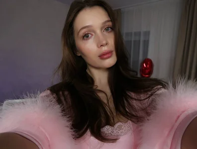 Anya_angel "The Whisper of Silk" Foto