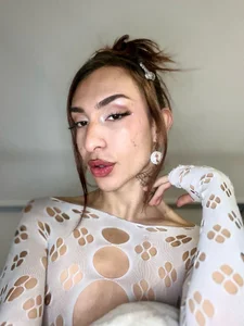 MadisonWood01 Your sexy girl in meshes Pic 2