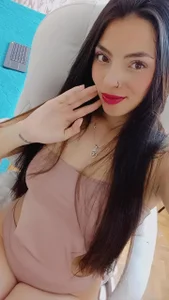 TiffanyMartinezsensual curvy图片 2