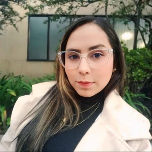 Sharon_rhodes_ Public Pic 4