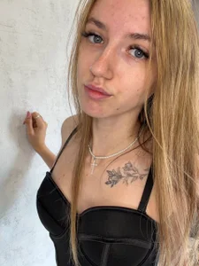 NellieEinspahr A slight hint Poză 8