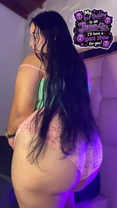 Aria_bbw22 June 4th is my birthday, spcl show i hope to see you! slika
