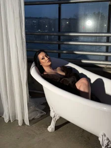 BlackLotus__ fur girl😎 Pic 4