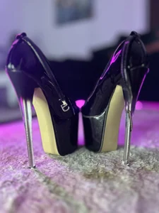 bia_kristal 👠My Heels👠 Pic 3