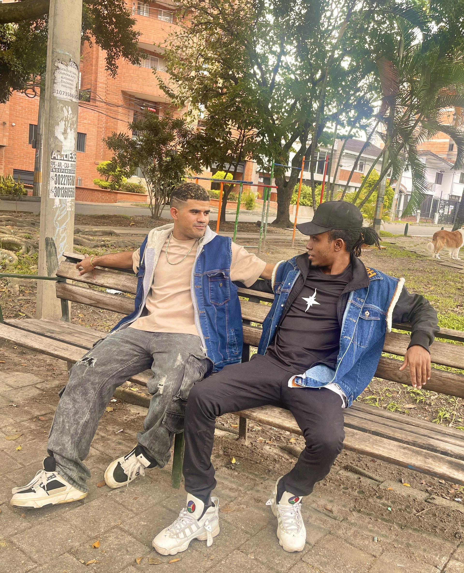 Latins_on_firePublic Bild 2