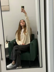 IsobelCashin woow Gambar 2