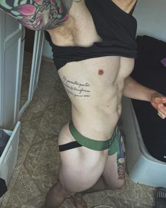 adler80035 Me صورة واحدة|adler80035 Me صورتان|adler80035 Me  5 صور|adler80035 Me  5 صورة