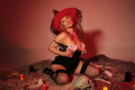 cintiagreyx Hallowen รูป  2