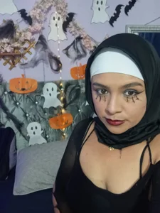 AliaAsad HALLOWEEN 🔥🎃 รูป  3