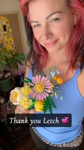 MarlaFknSinger Brick Me Harder 🧱🥰🌺 fetish flowers fun Immagine  7