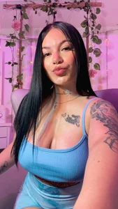 Megaan__More Public Pic 5