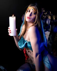 Caroline_hernandes light blue Pic 2