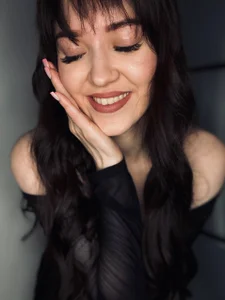 Veliora's photo