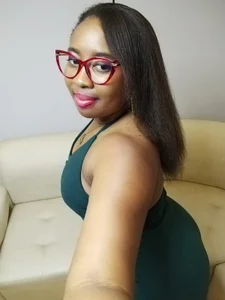 Happy de CaseyMoon  4 photos