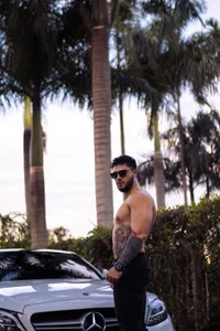 Damian_Risk Public Pic 2